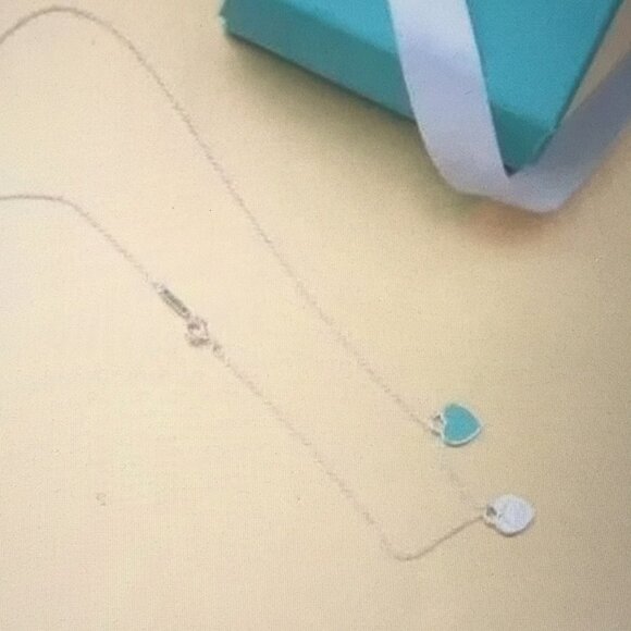 Tiffany & Co Silver Heart Pendant Necklace - Picture 3 of 5
